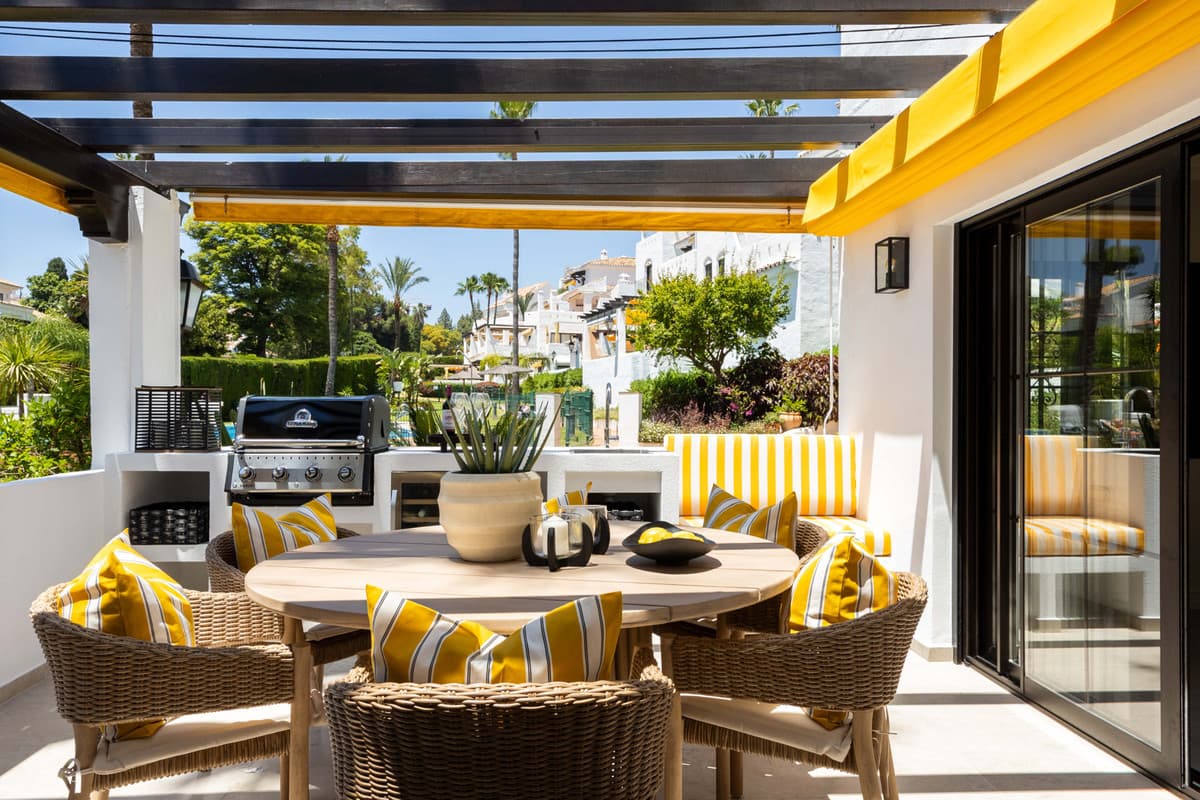 Ground Floor Apartment in Nueva Andalucía