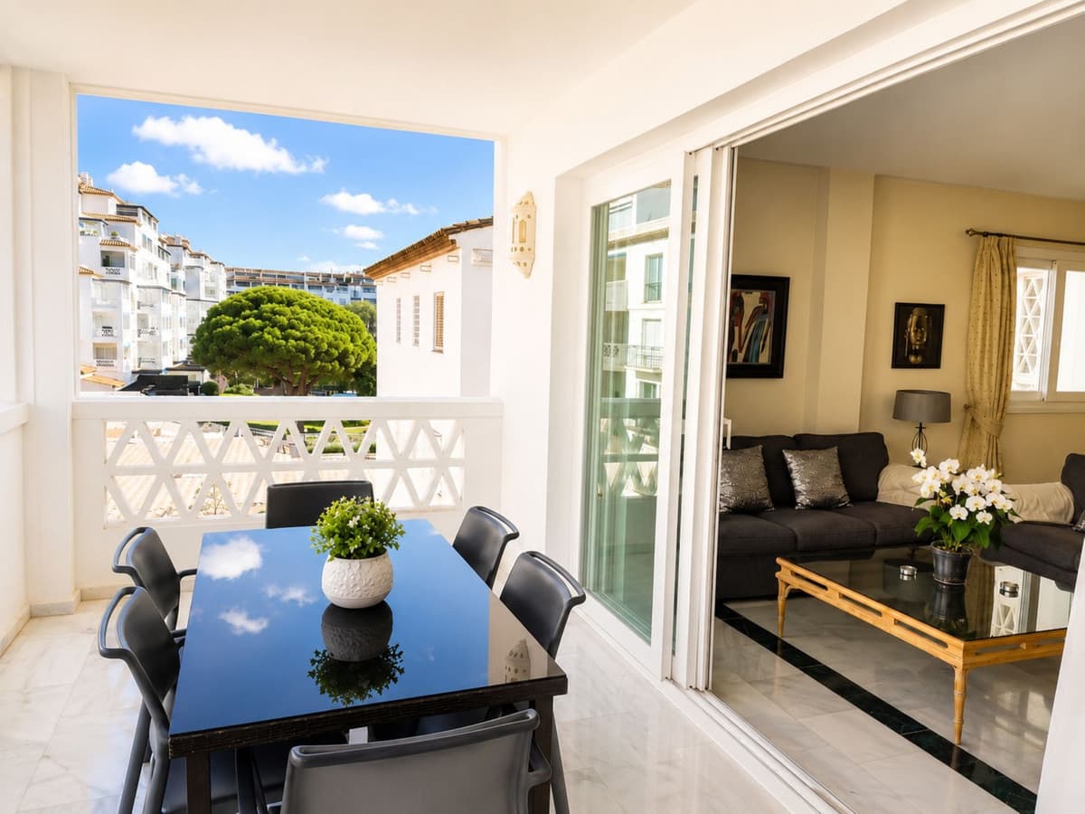 Middle Floor Apartment in Puerto Banús