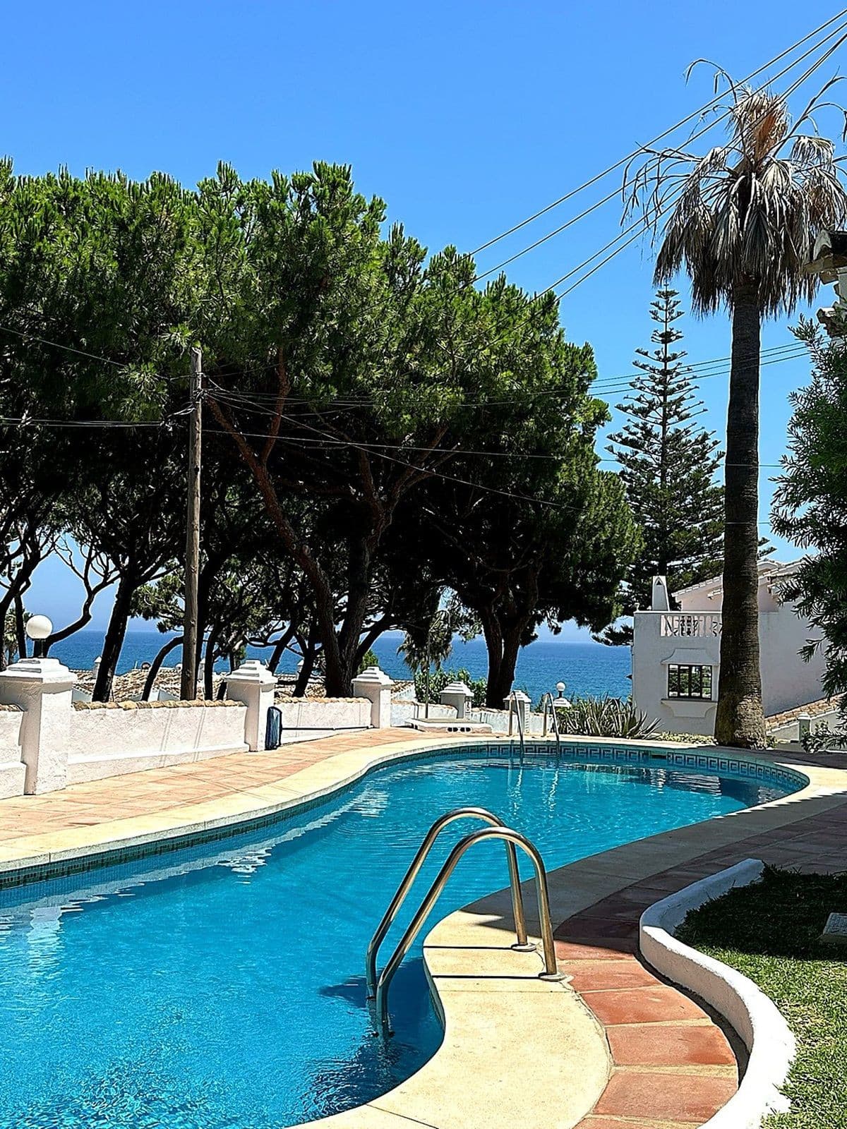 Top Floor Apartment in Calahonda