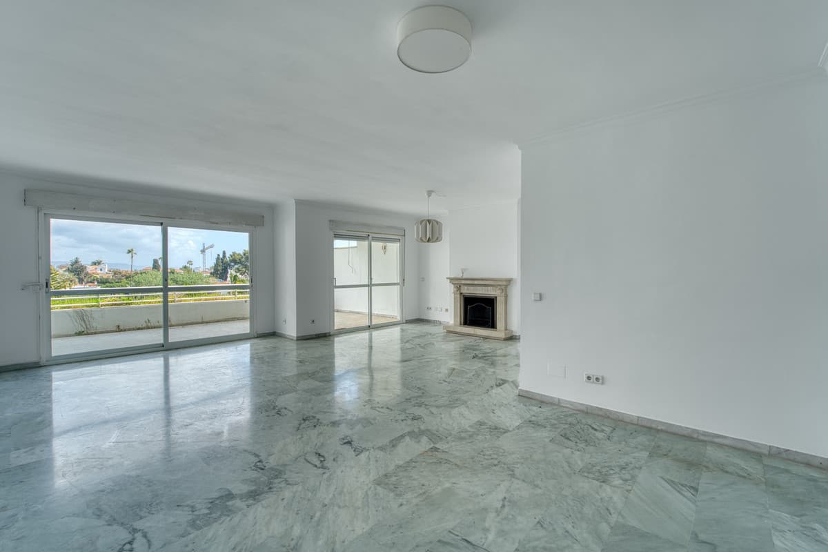 Penthouse Duplex in Guadalmina Baja
