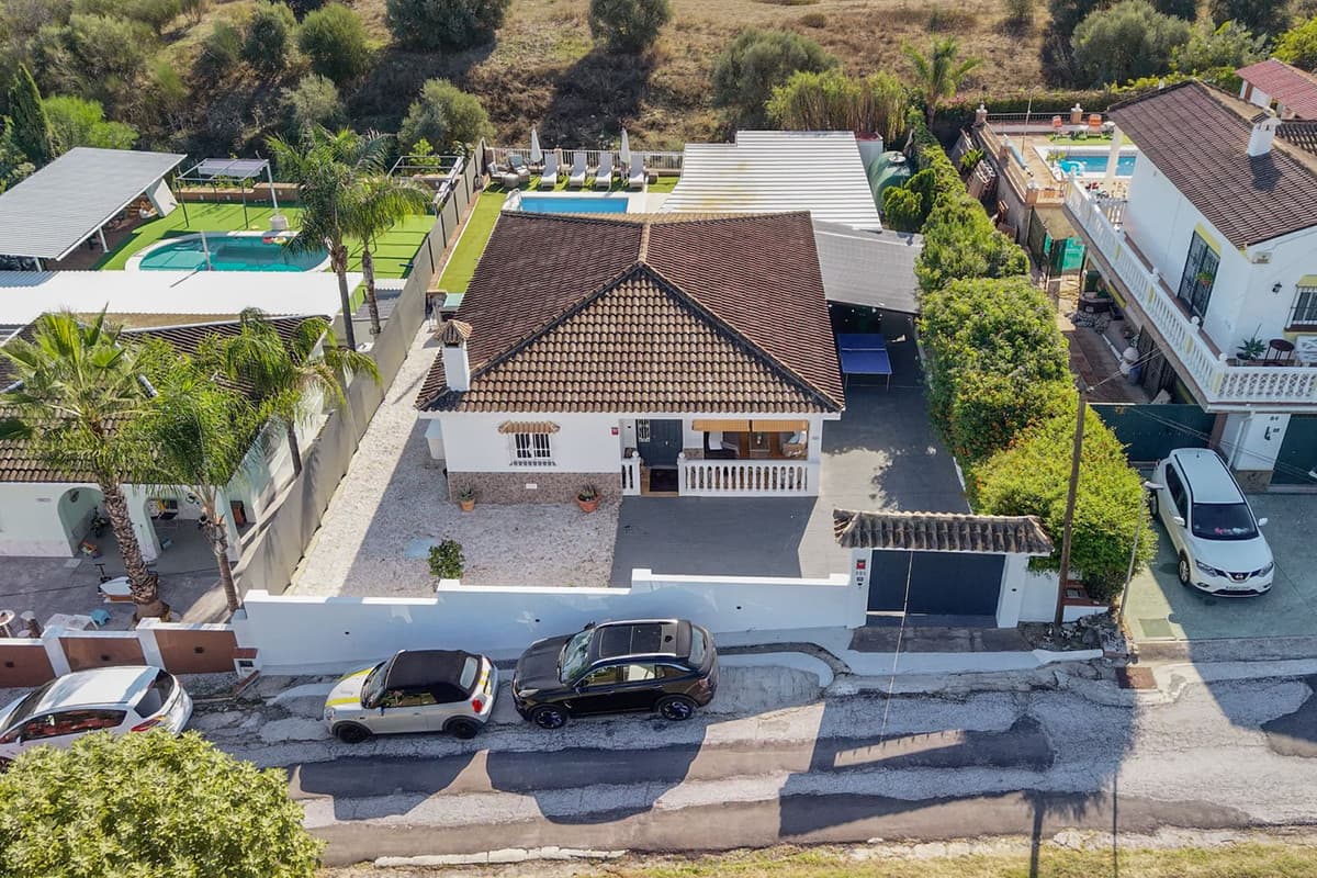 Fritliggende Villa in Coín