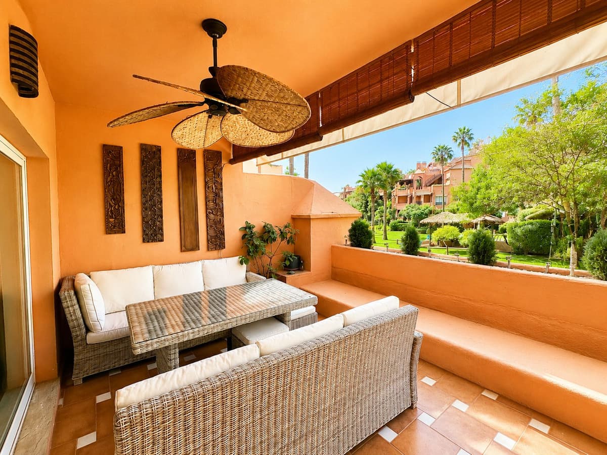 Middle Floor Apartment in Guadalmina Baja