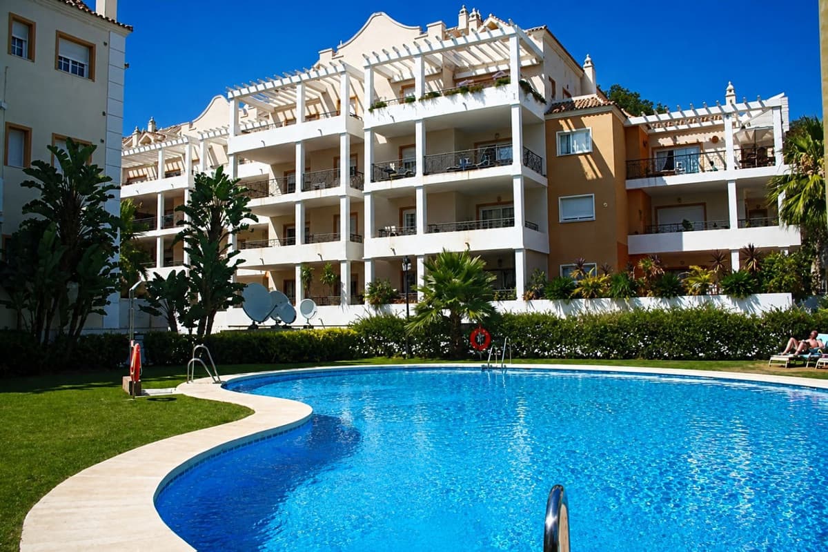 Ground Floor Apartment in Nueva Andalucía