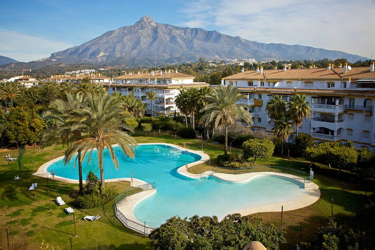 Takvåning in Nueva Andalucía