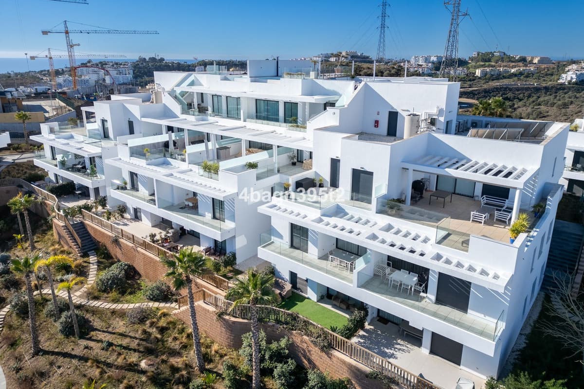 Middle Floor Apartment in La Cala de Mijas