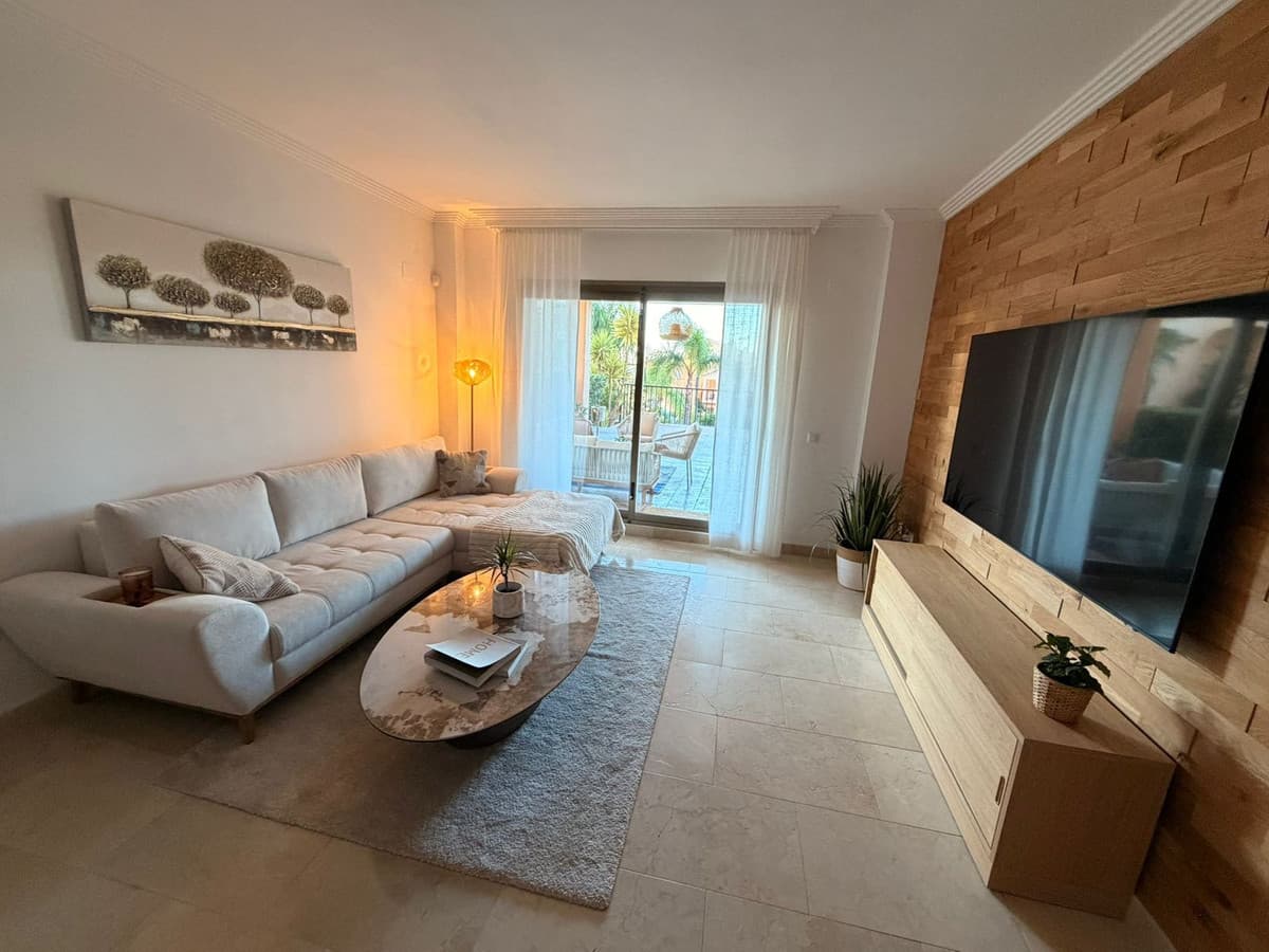 Ground Floor Apartment in El Paraiso