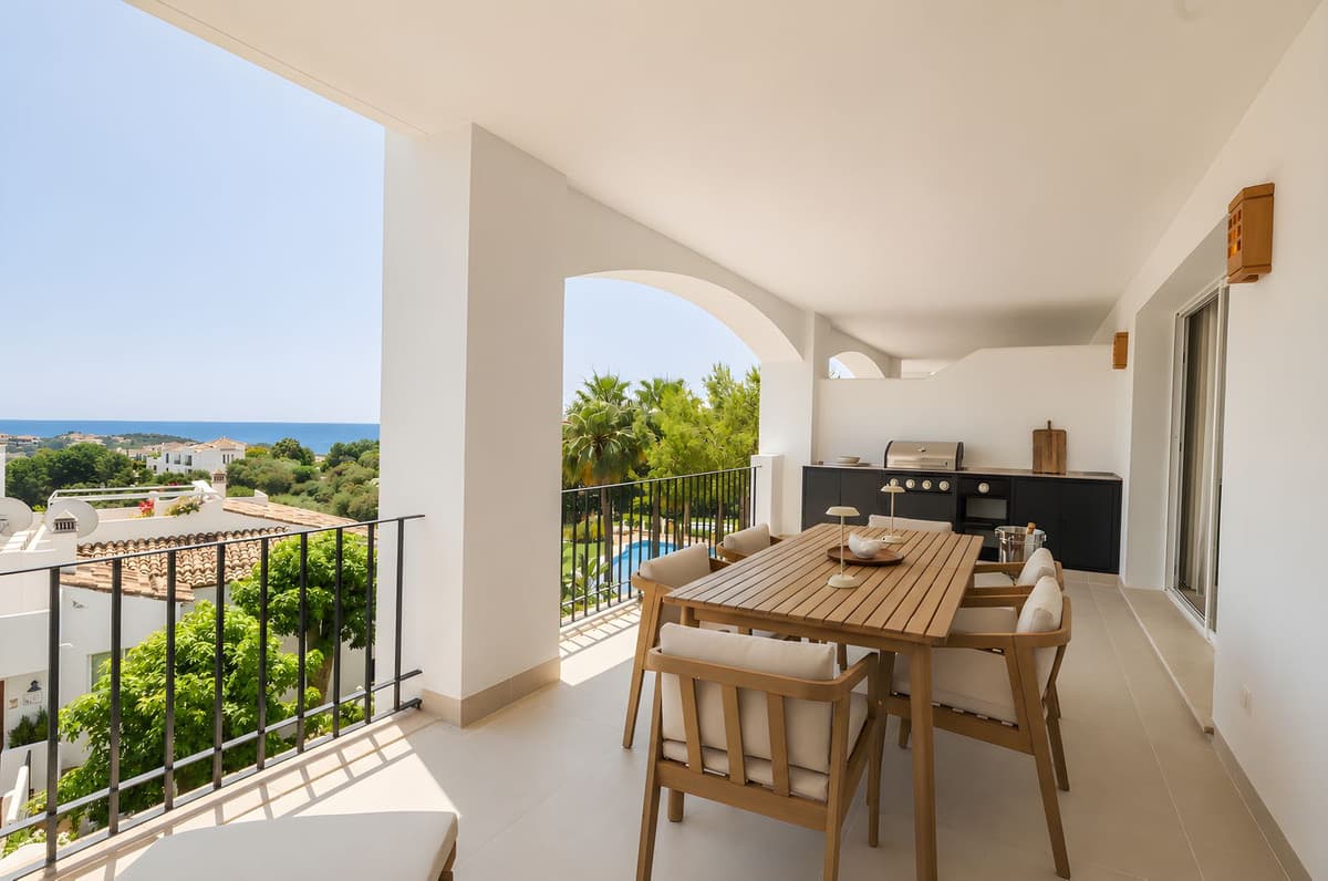 Middle Floor Apartment in La Quinta