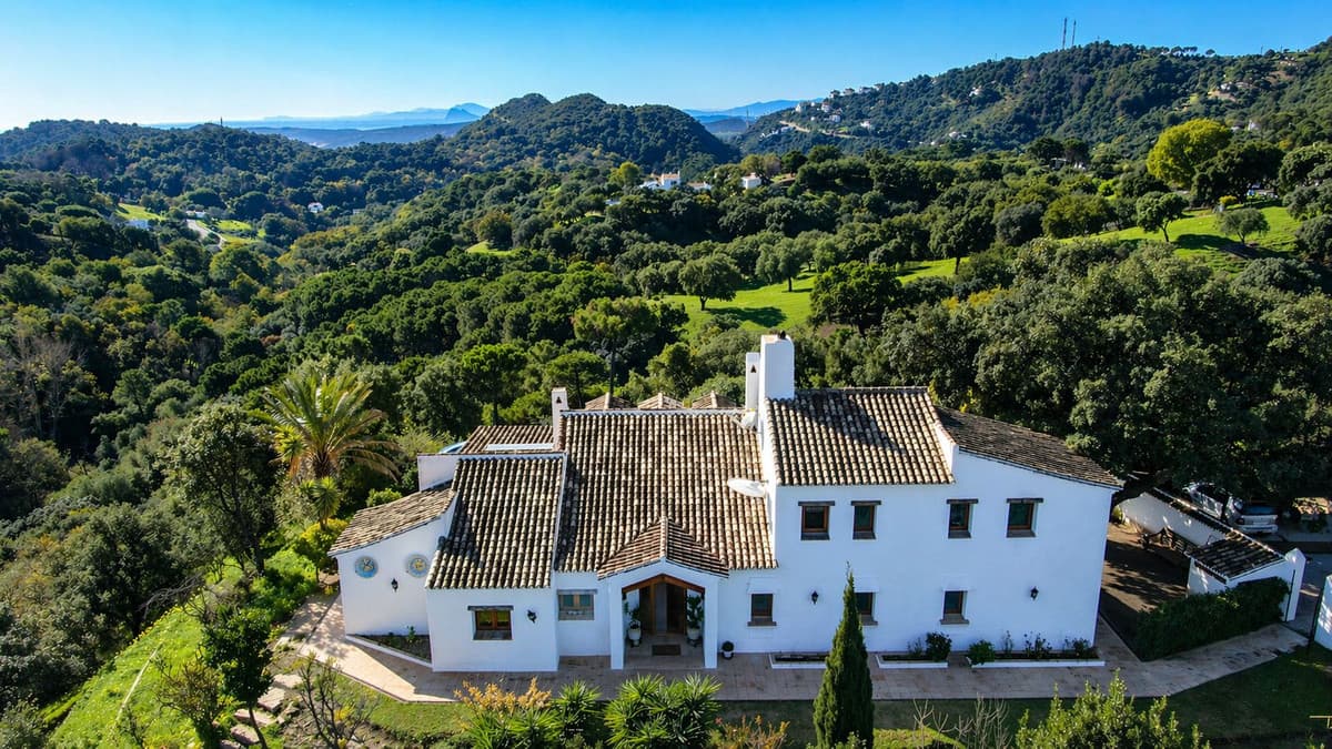 Finca - Cortijo in Casares