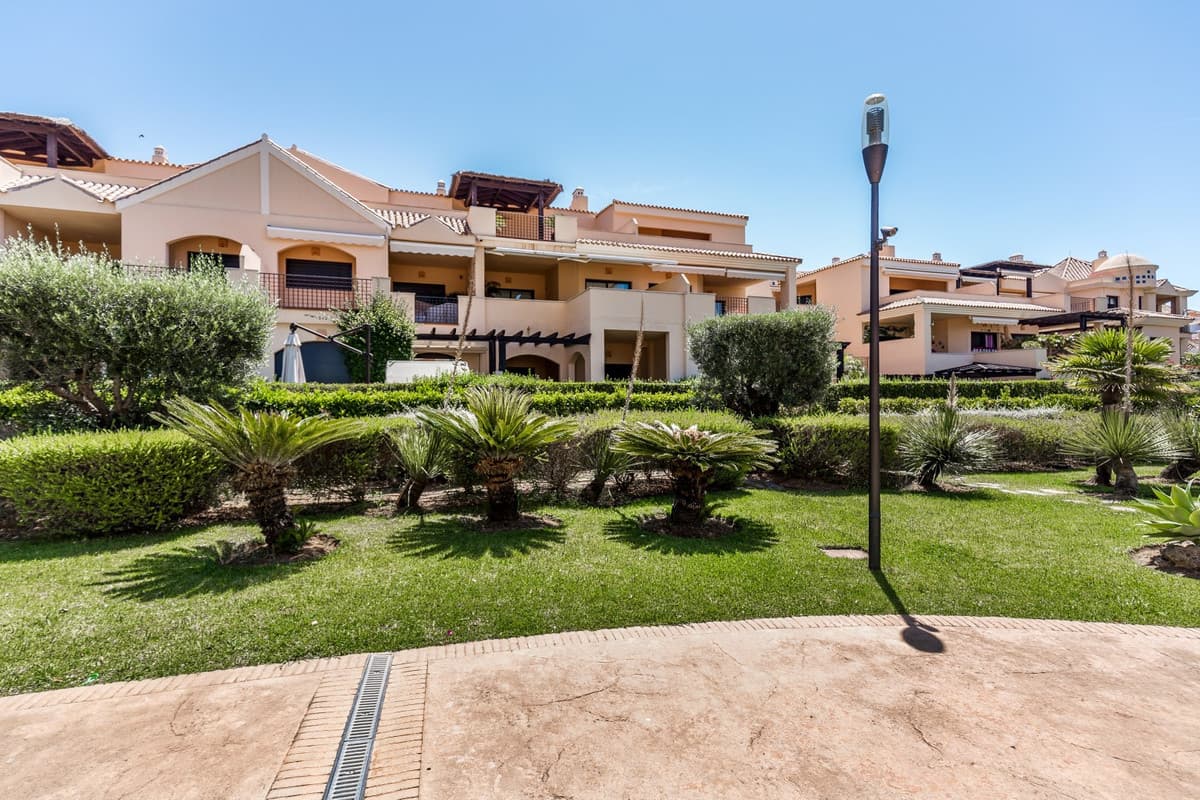 Middle Floor Apartment in Puerto Banús