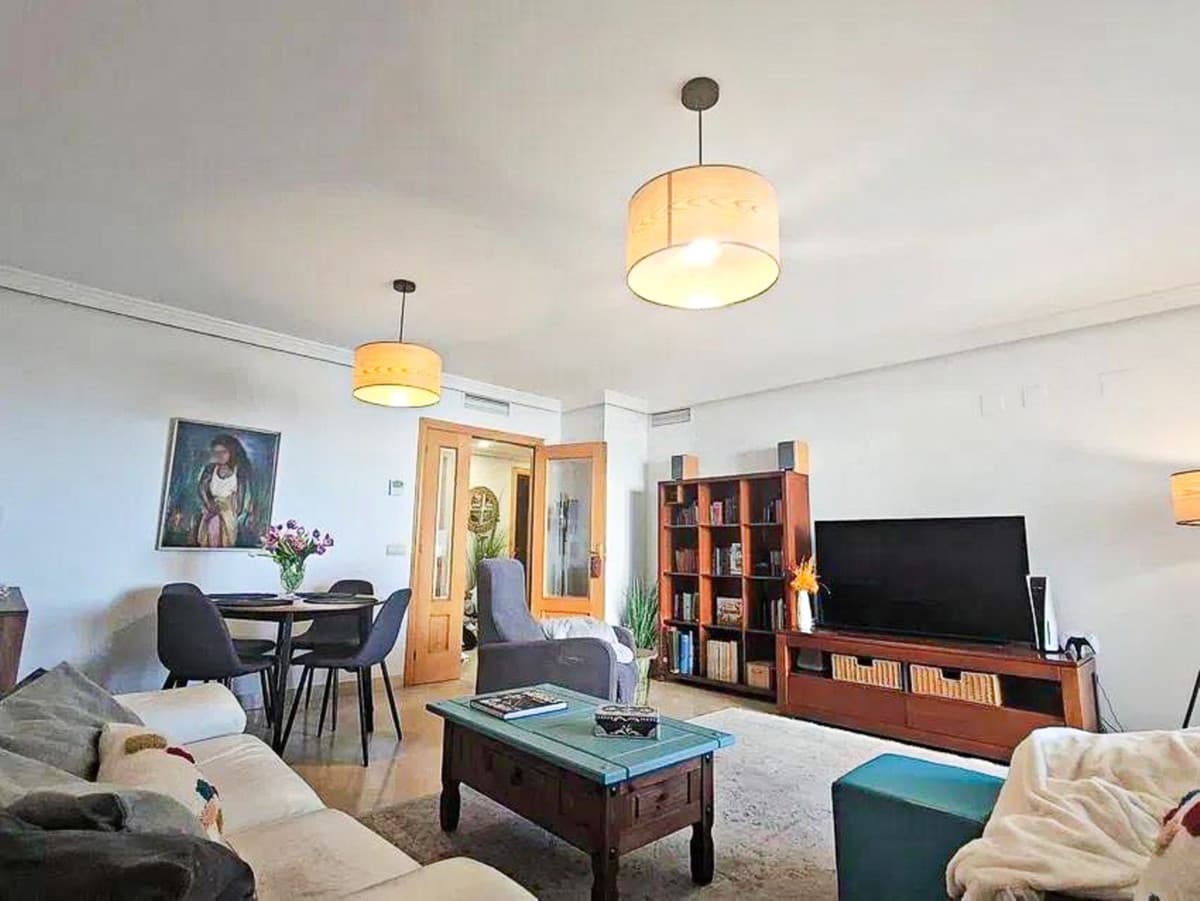 Middle Floor Apartment in Selwo