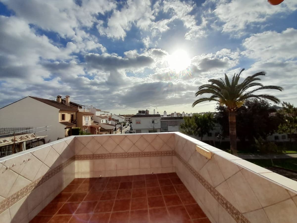 Townhouse in Las Lagunas