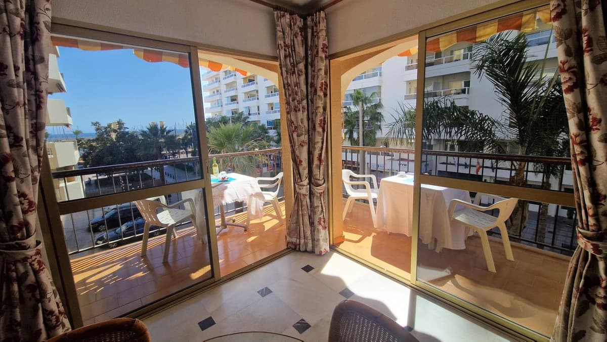 Lägenhet på mellanplan in Fuengirola
