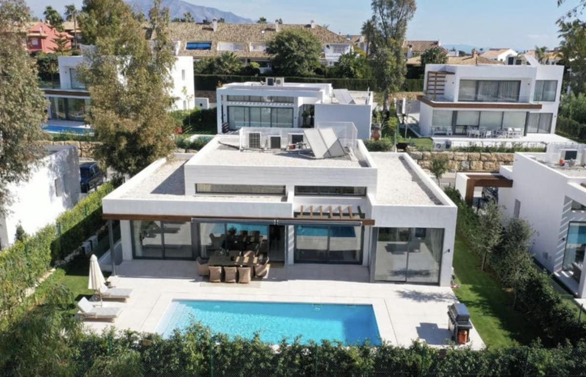 Fritliggende Villa in Atalaya