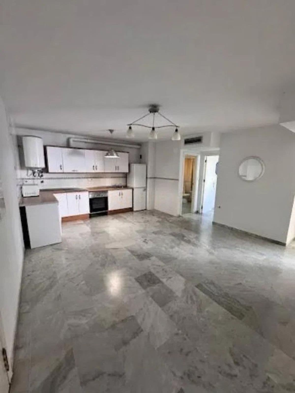 Middle Floor Apartment in Marbella