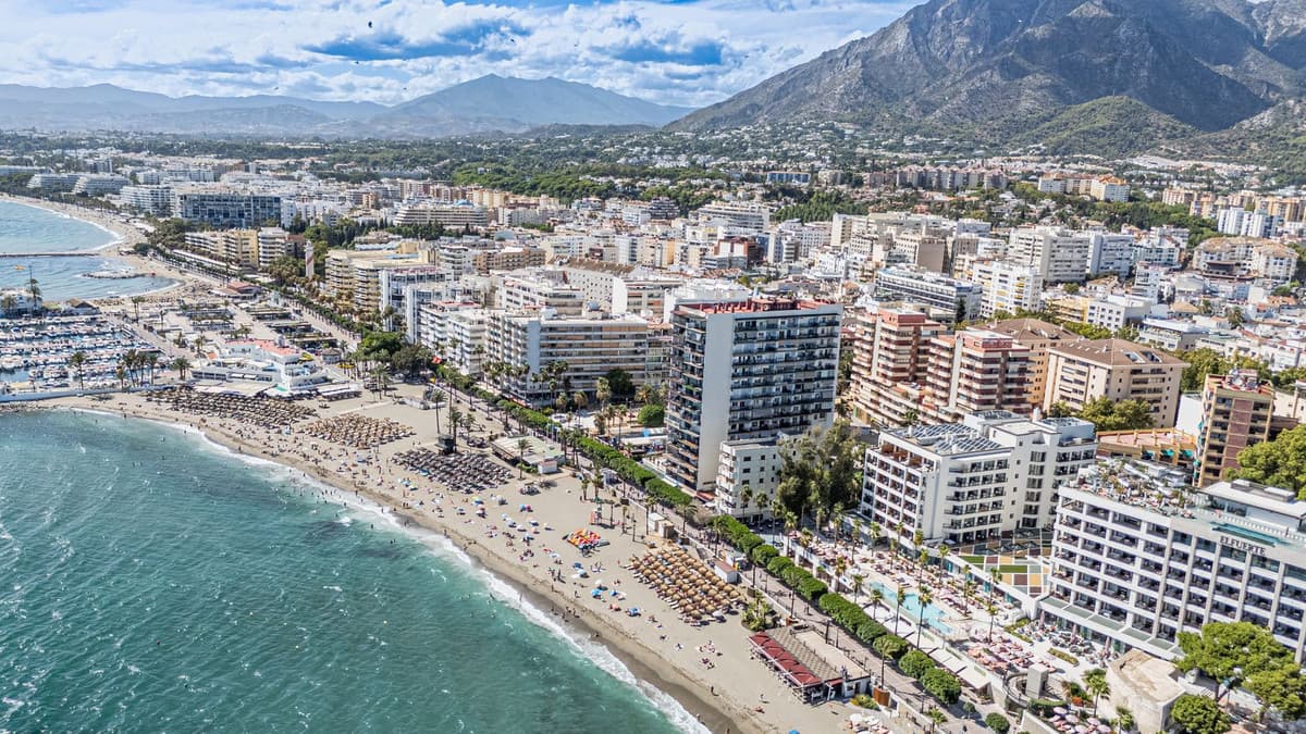 Mellemetage Lejlighed in Marbella