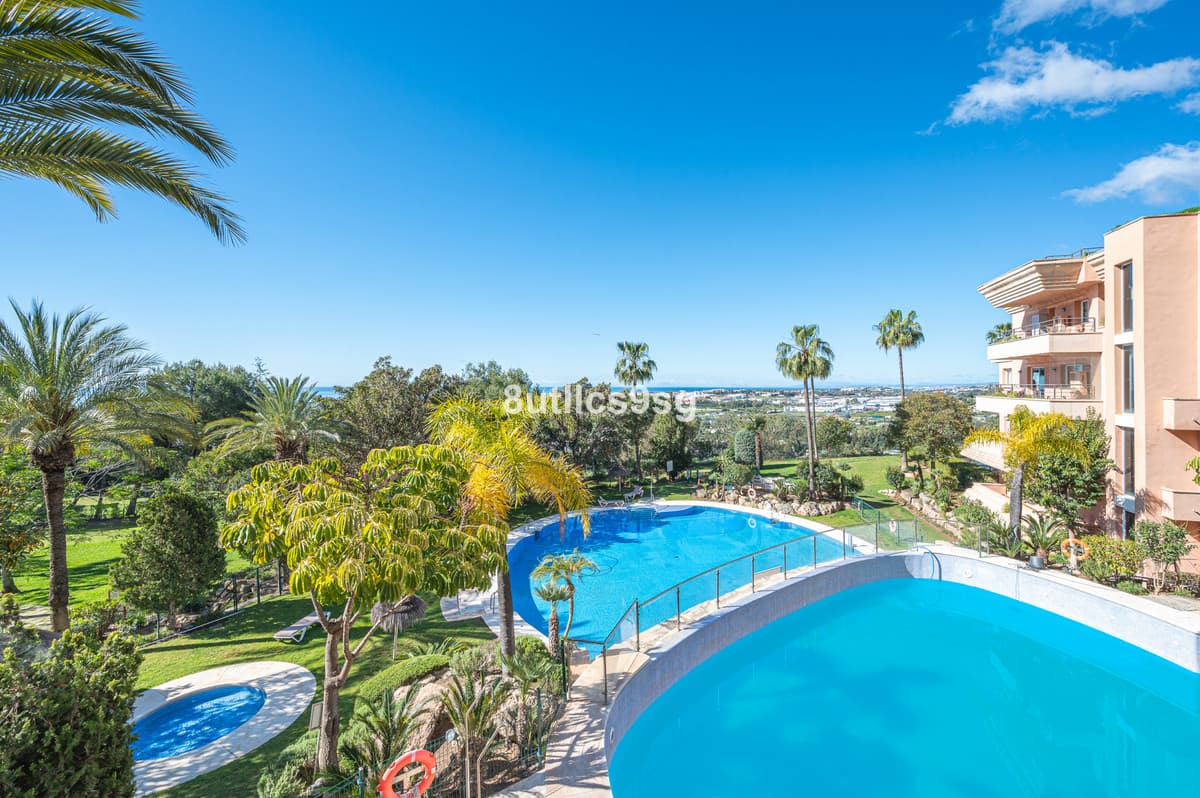 Ground Floor Apartment in Nueva Andalucía