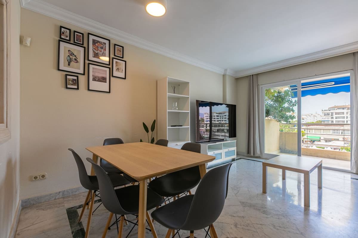 Middle Floor Apartment in Puerto Banús