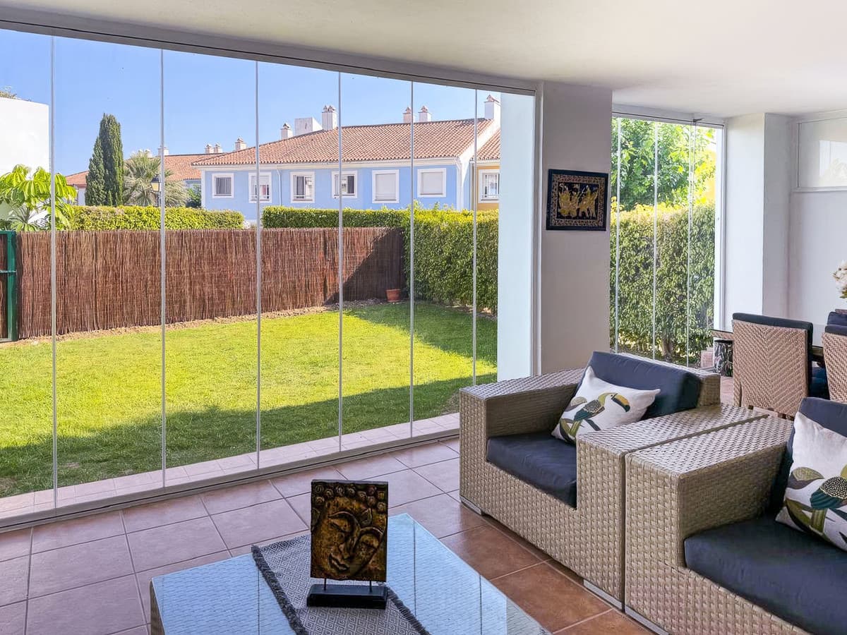 Ground Floor Apartment in El Paraiso