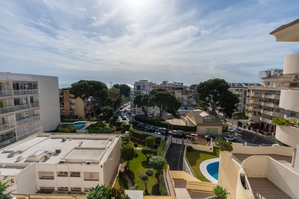 Middle Floor Apartment in Benalmadena