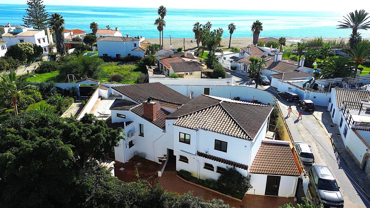 Detached Villa in Estepona
