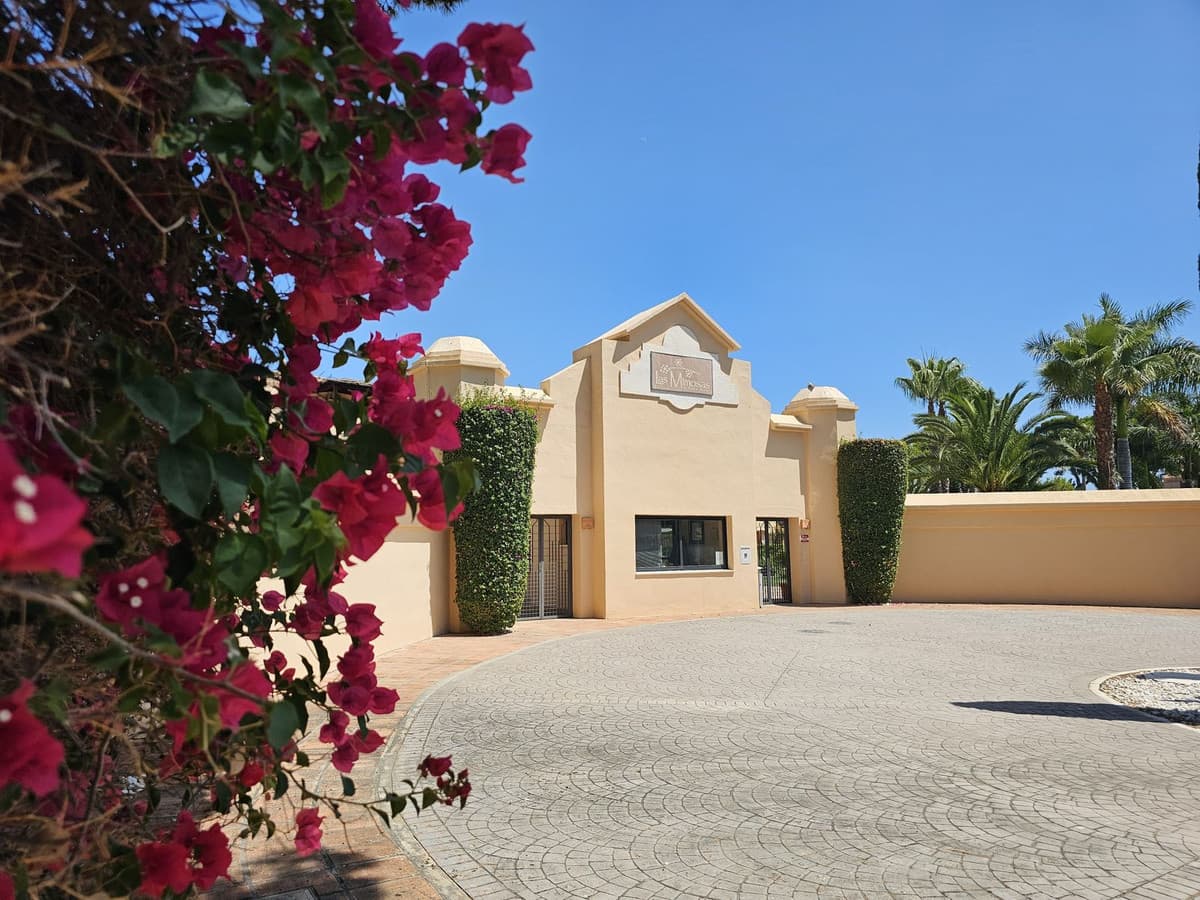 Middle Floor Apartment in Puerto Banús