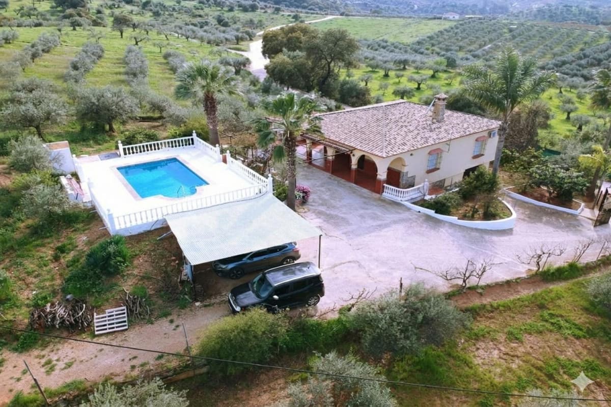 Finca - Cortijo in Coín