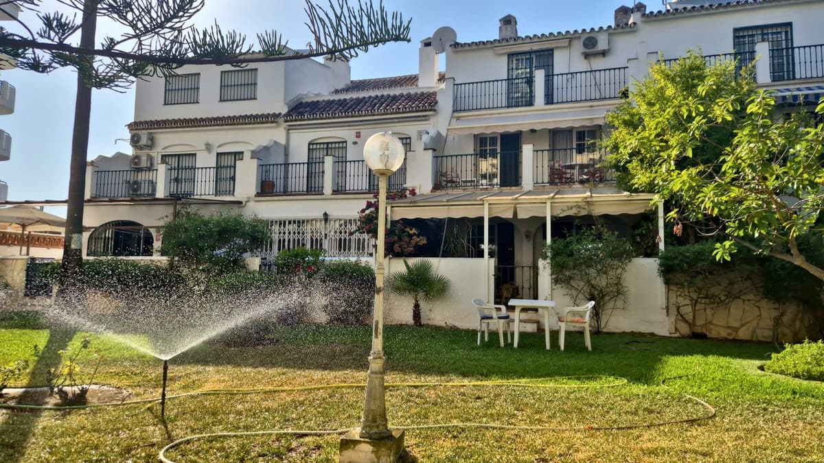 Townhouse in Los Boliches