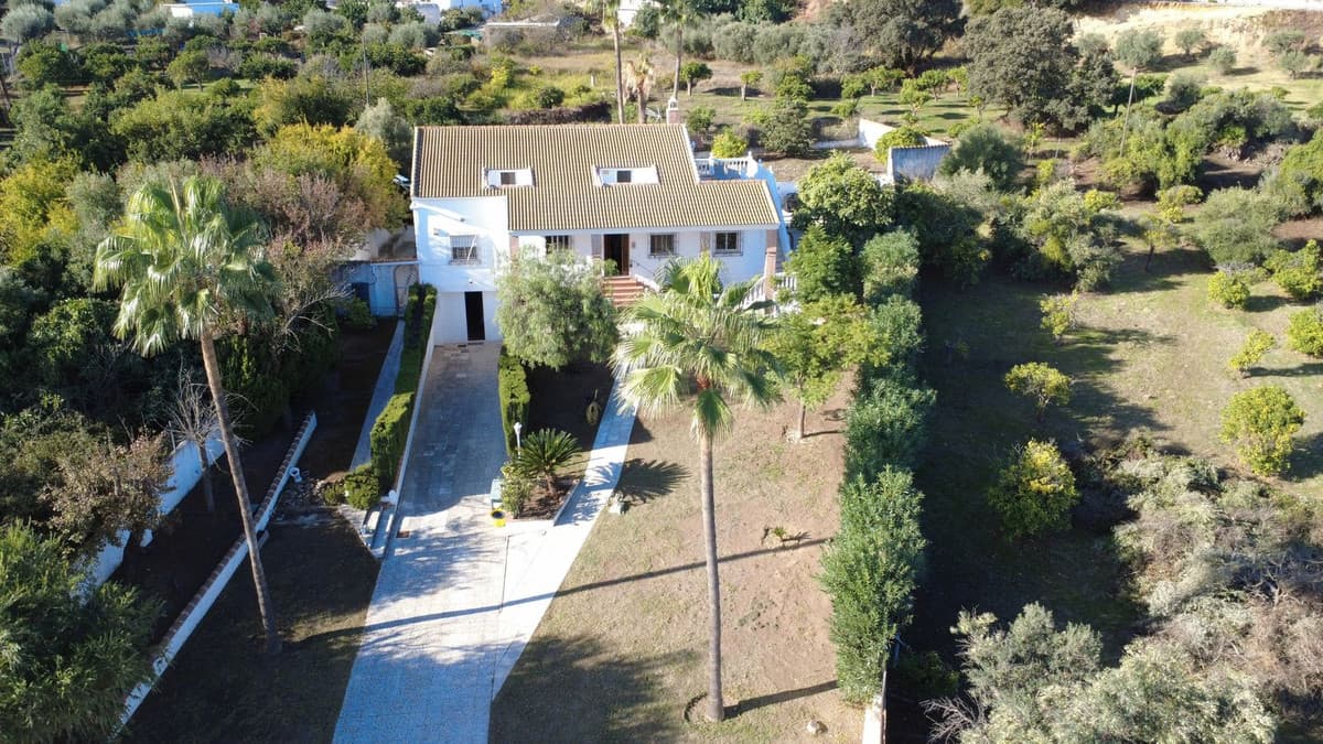 Finca - Cortijo in Alhaurín de la Torre