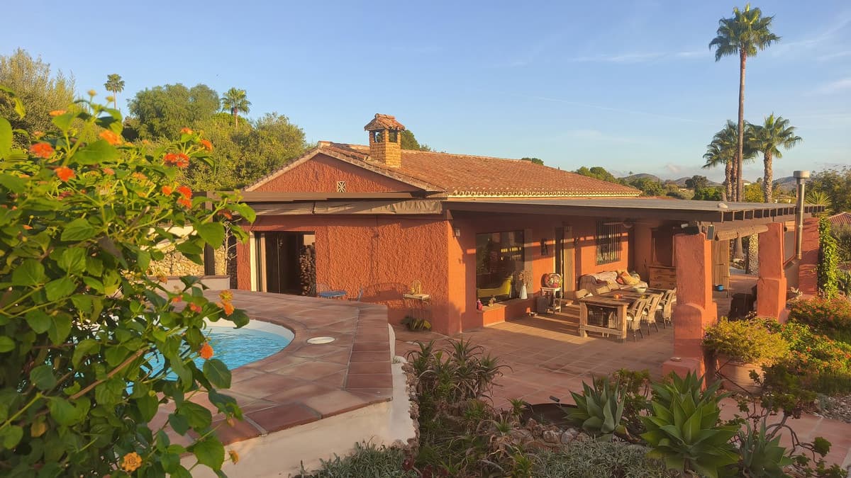 Finca - Cortijo in Alhaurín de la Torre