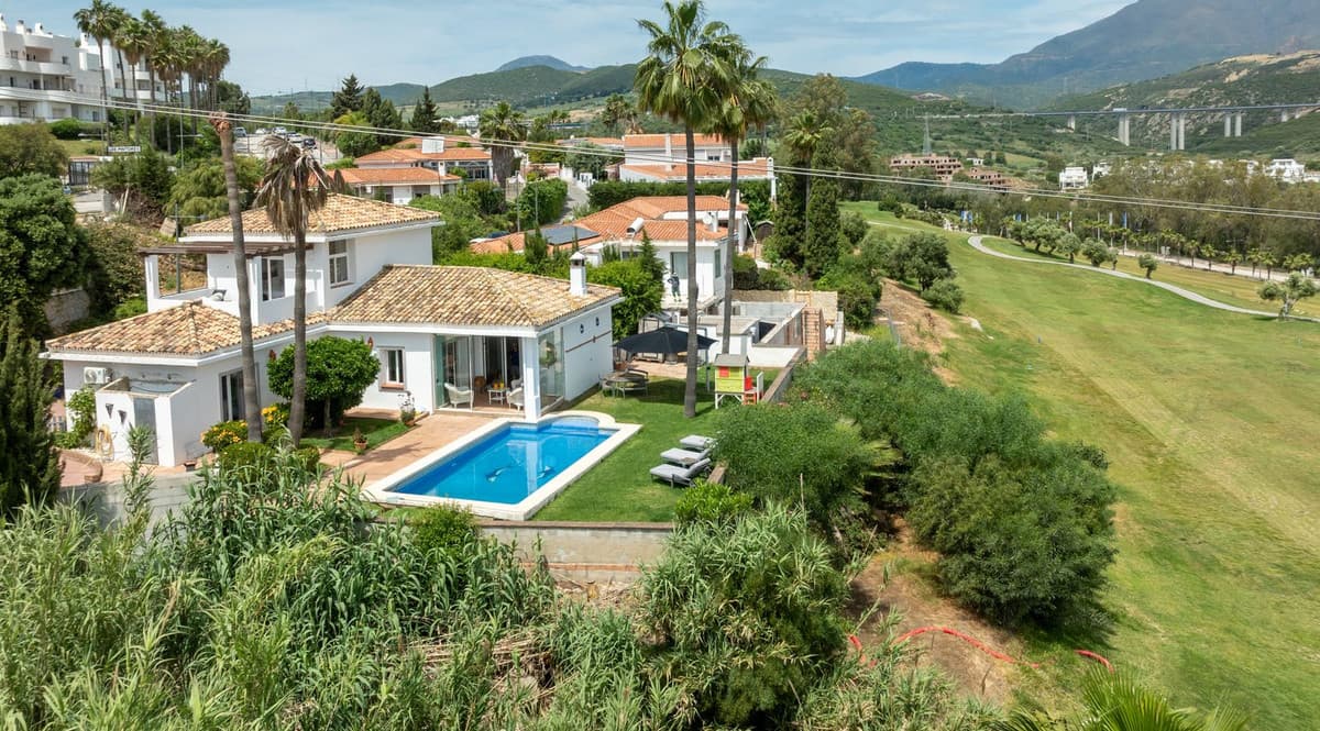 Villa - Chalet in Estepona