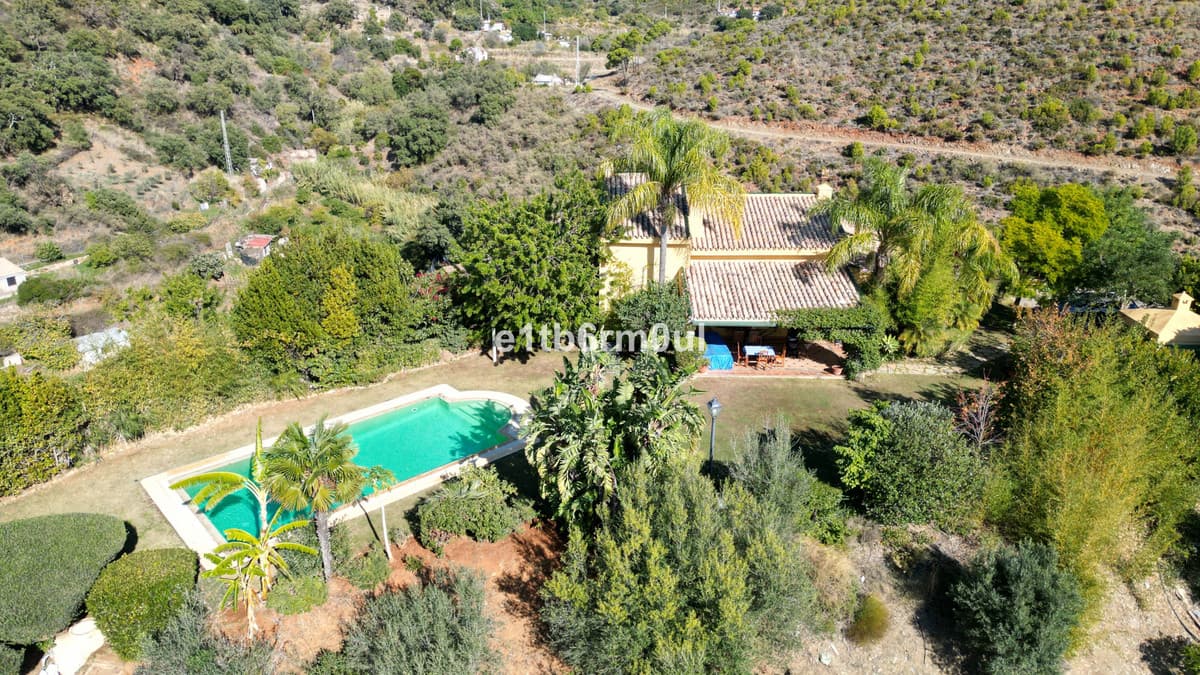 Finca - Cortijo in Ojén