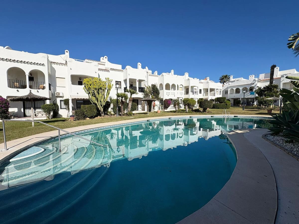 Semi-Detached House in Bel Air