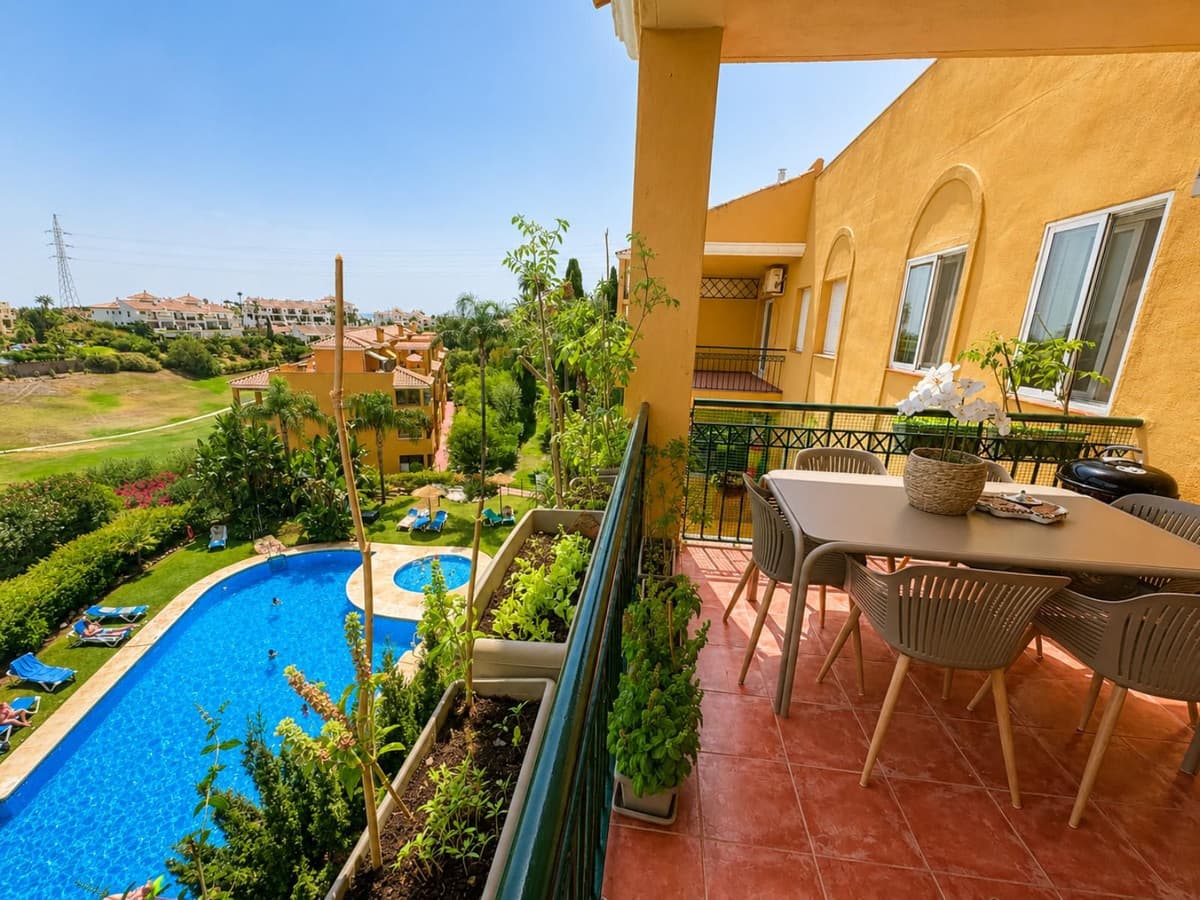 Apartament na środkowym piętrze in Riviera del Sol