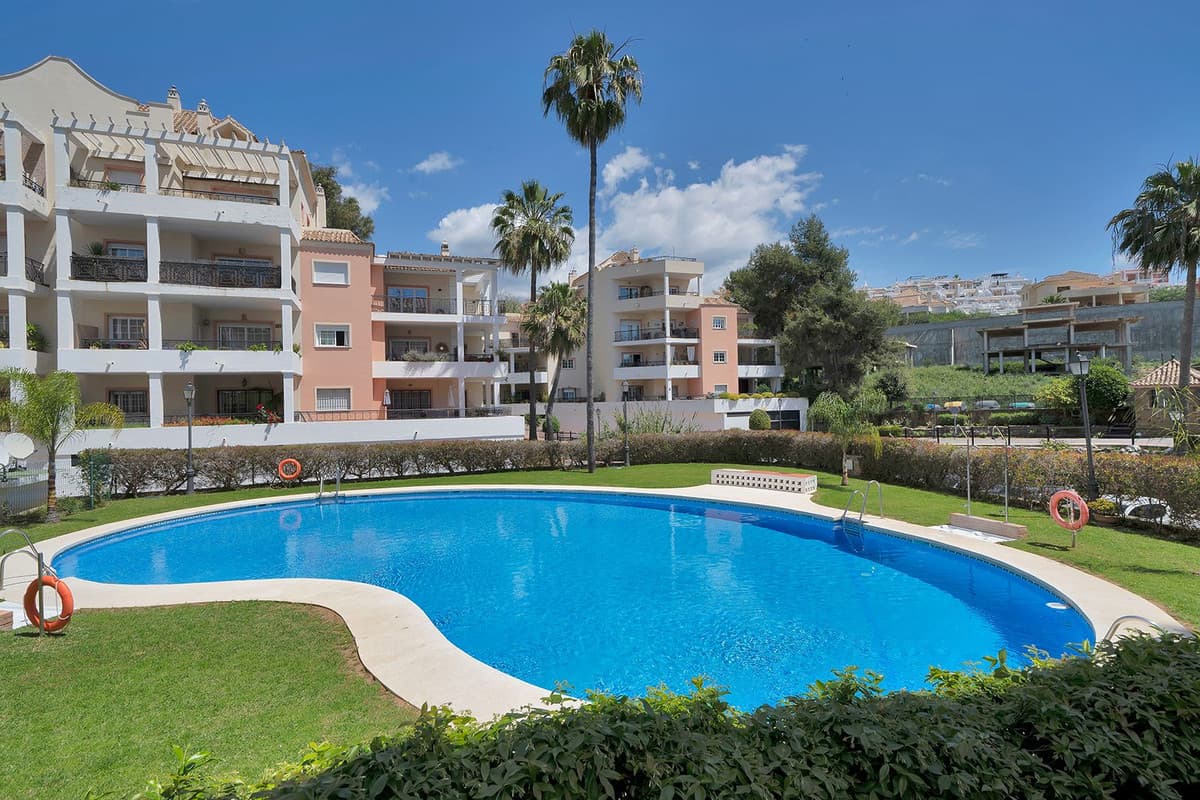 Ground Floor Apartment in Nueva Andalucía