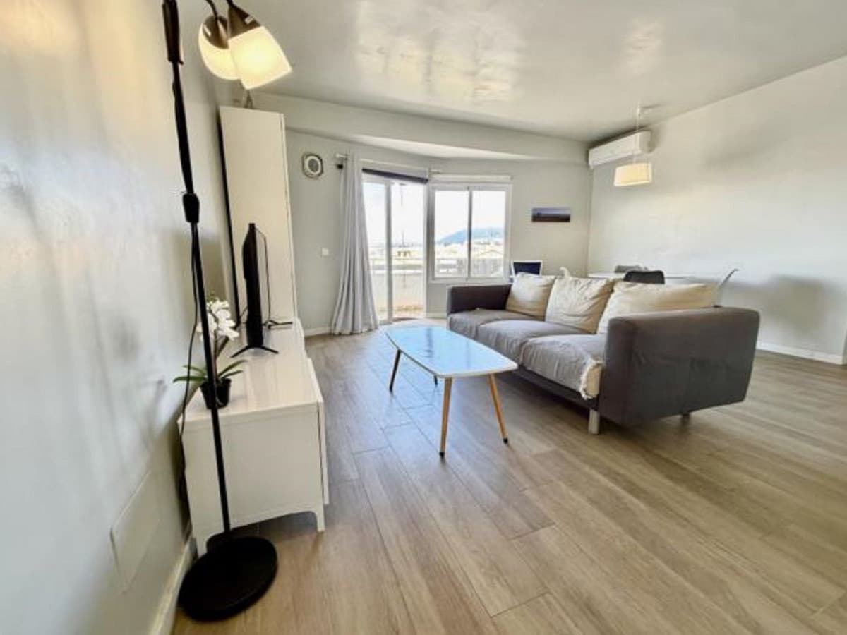Middle Floor Apartment in Marbella