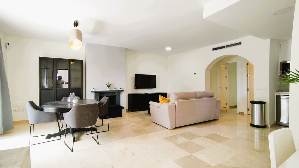 Middle Floor Apartment in Nueva Andalucía