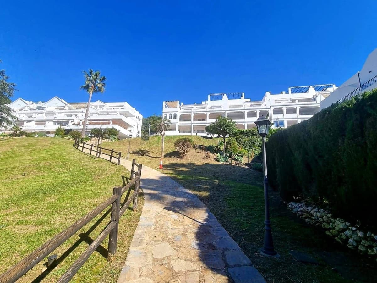 Middle Floor Apartment in La Quinta