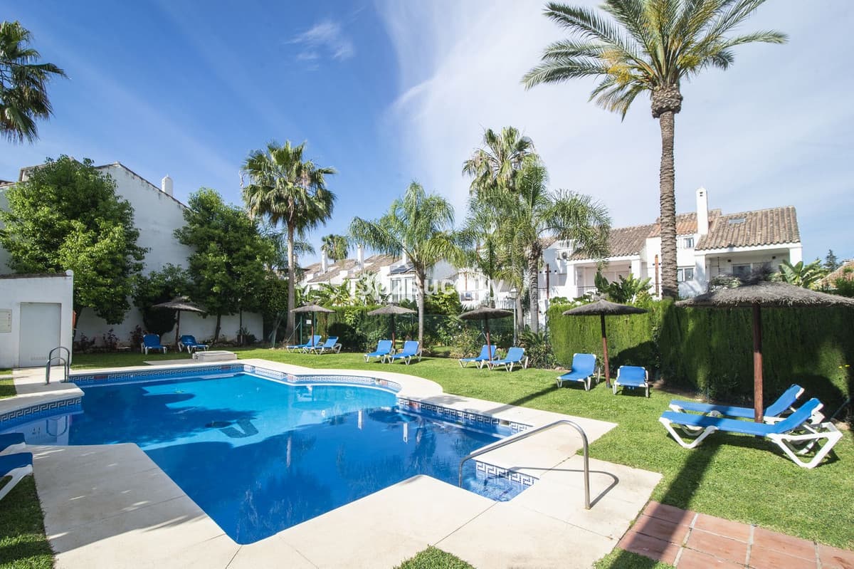 Semi-Detached House in Nueva Andalucía