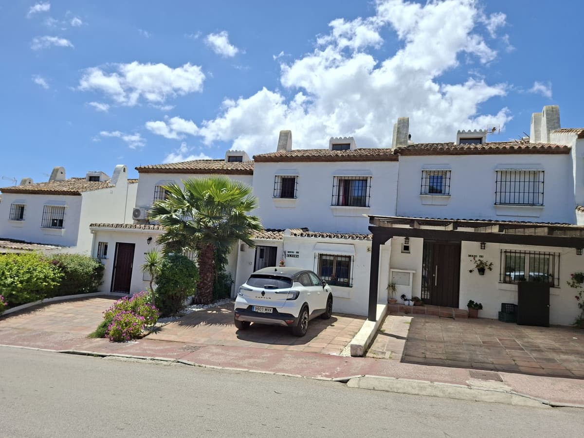 Townhouse in La Duquesa