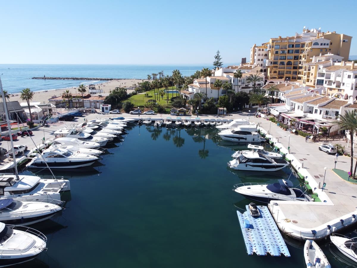 Middle Floor Apartment in Puerto de Cabopino