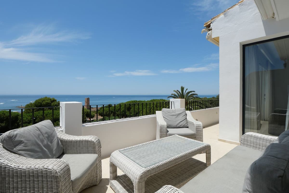 Top Floor Apartment in Puerto de Cabopino