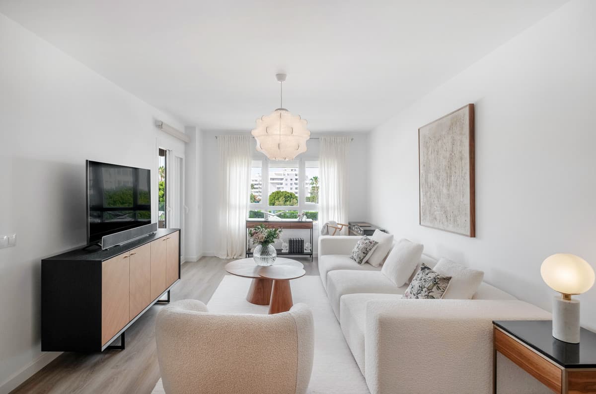 Middle Floor Apartment in Nueva Andalucía