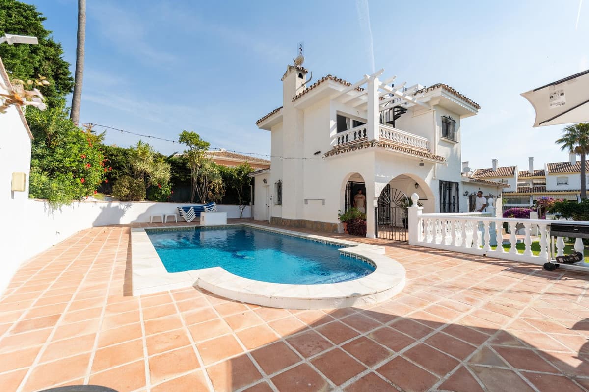 Detached Villa in Calahonda