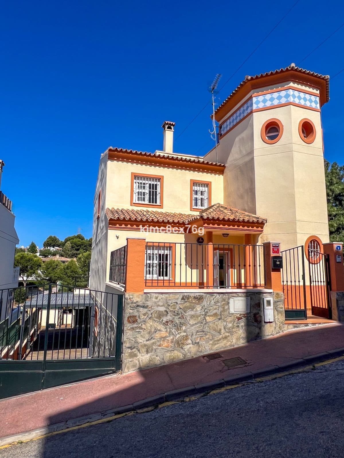 Detached Villa in Calahonda