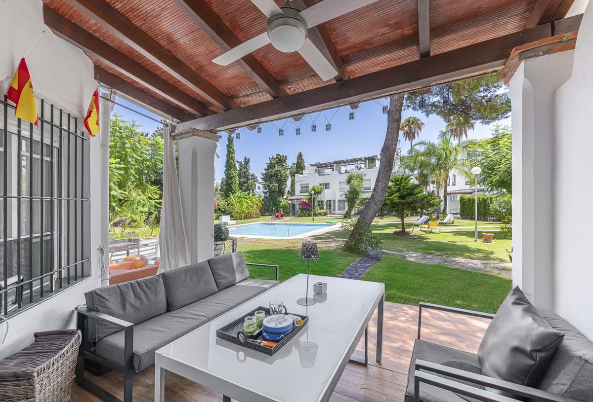 Semi-Detached House in Nueva Andalucía