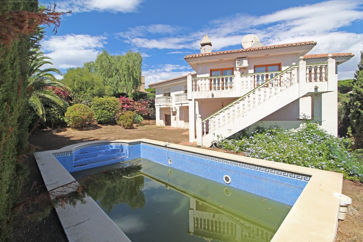 Detached Villa in Calahonda