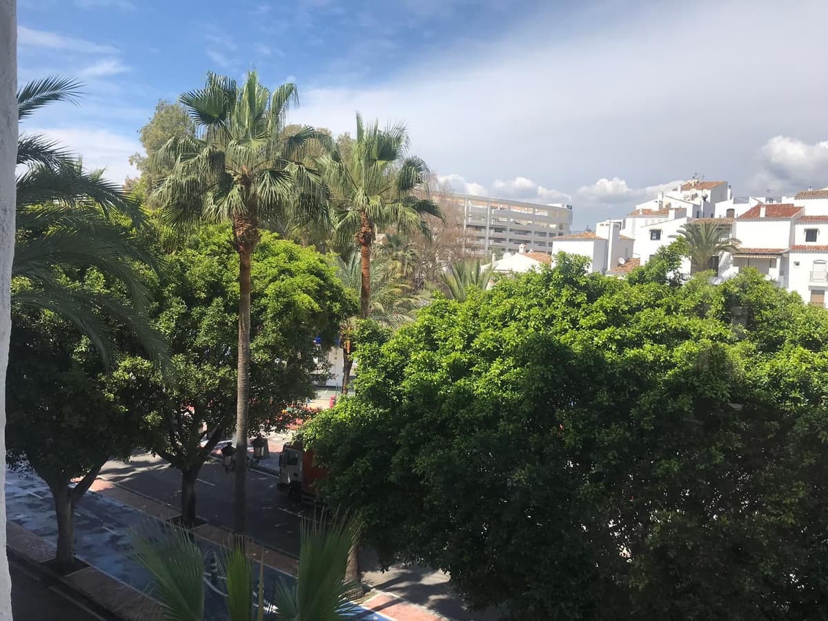 Middle Floor Apartment in Puerto Banús