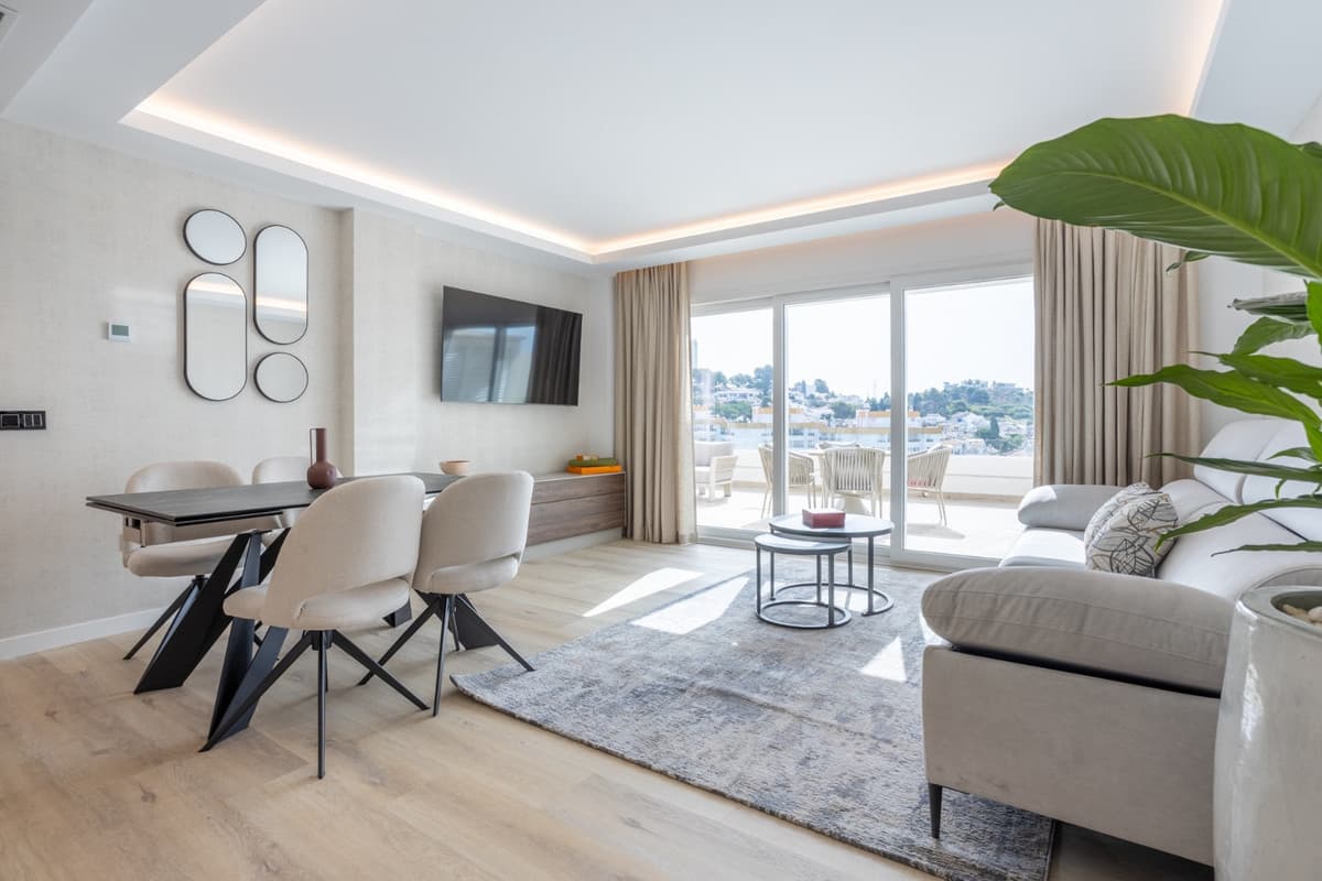 Middle Floor Apartment in Nueva Andalucía