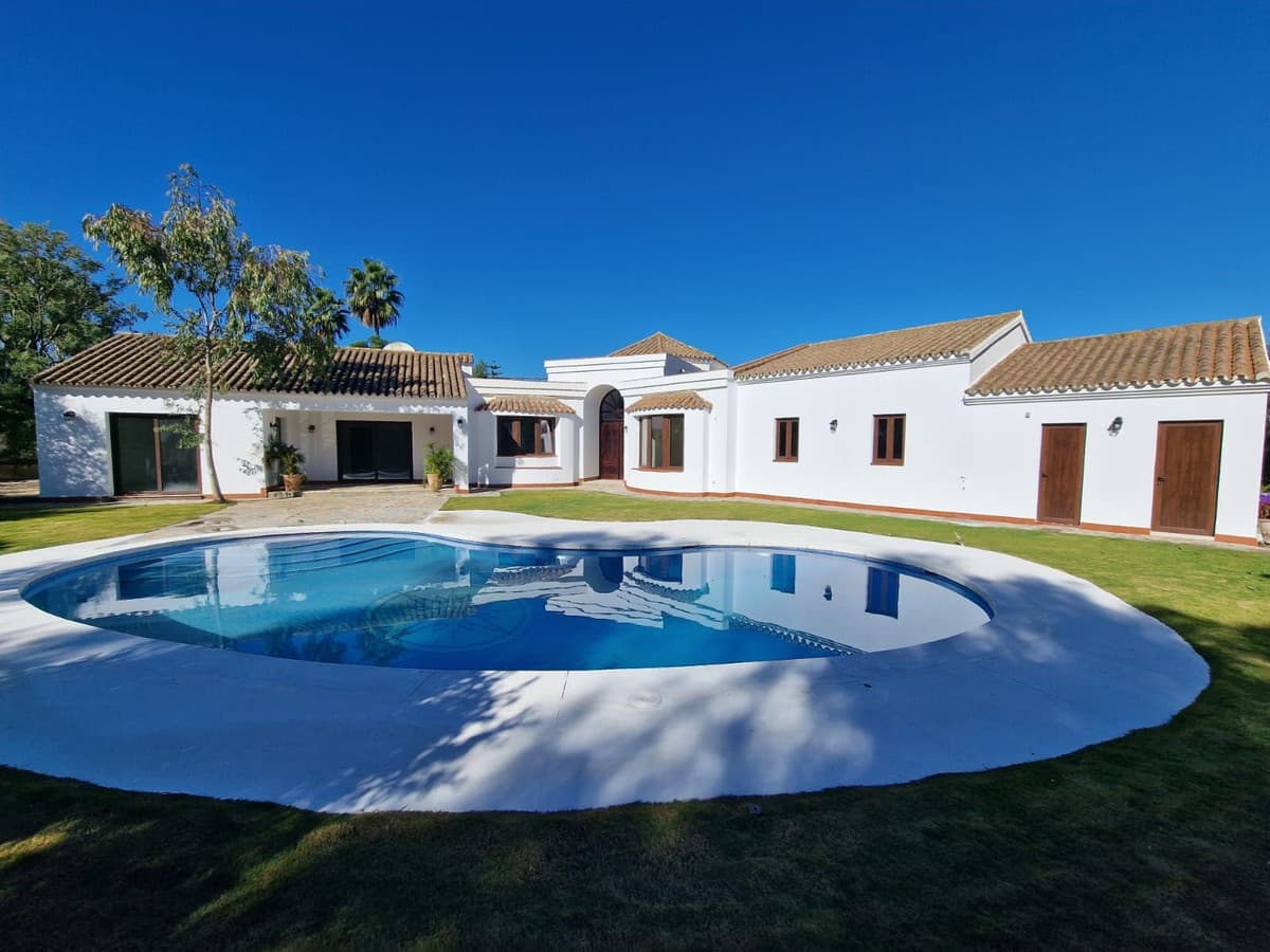 Detached Villa in Sotogrande Alto
