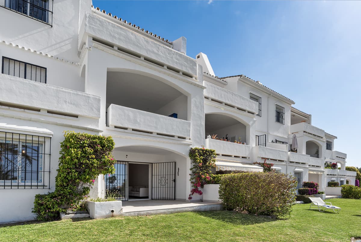 Ground Floor Apartment in Nueva Andalucía